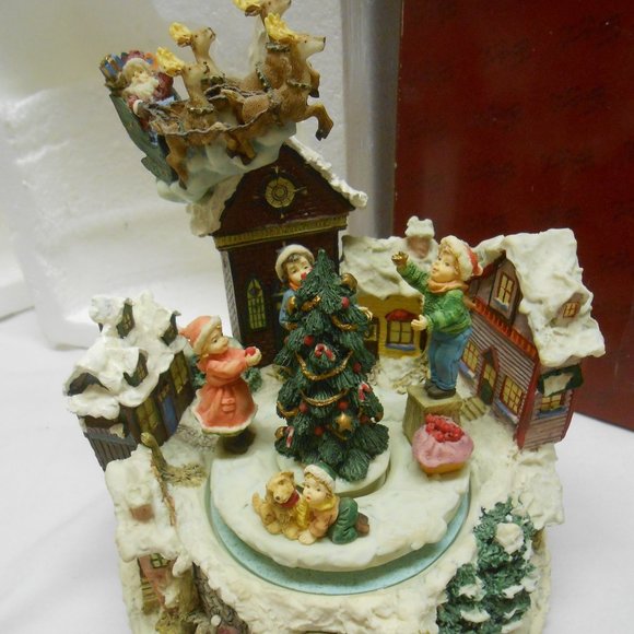 The San Francisco Music Box Company Holiday The San Francisco Music